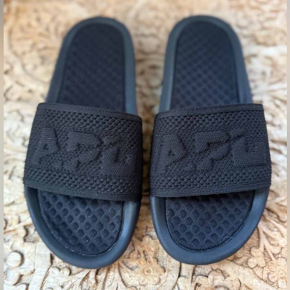Athletic Propulsion Labs Big Logo Techloom Black Slide Women's Slide size 6